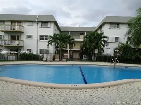15205 NE 6th Avenue Miami FL 33162