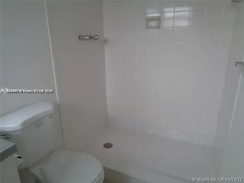 15205 NE 6th Avenue Miami FL 33162