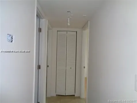 15205 NE 6th Avenue Miami FL 33162