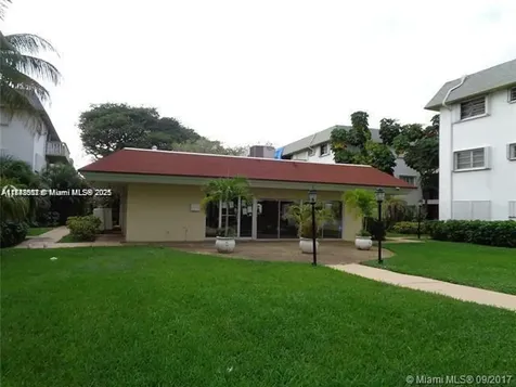 15205 NE 6th Avenue Miami FL 33162