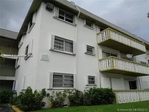 15205 NE 6th Avenue Miami FL 33162