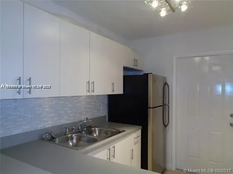 15205 NE 6th Avenue Miami FL 33162