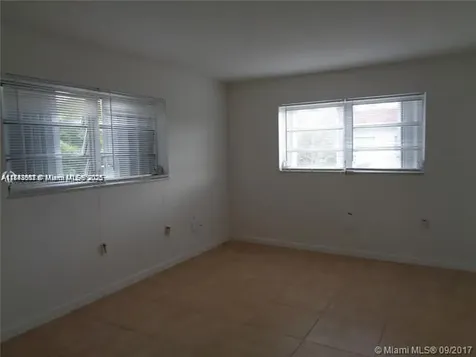 15205 NE 6th Avenue Miami FL 33162