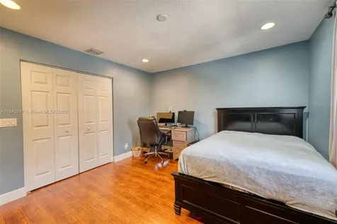 6153 NW 120th Terrace Coral Springs FL 33076