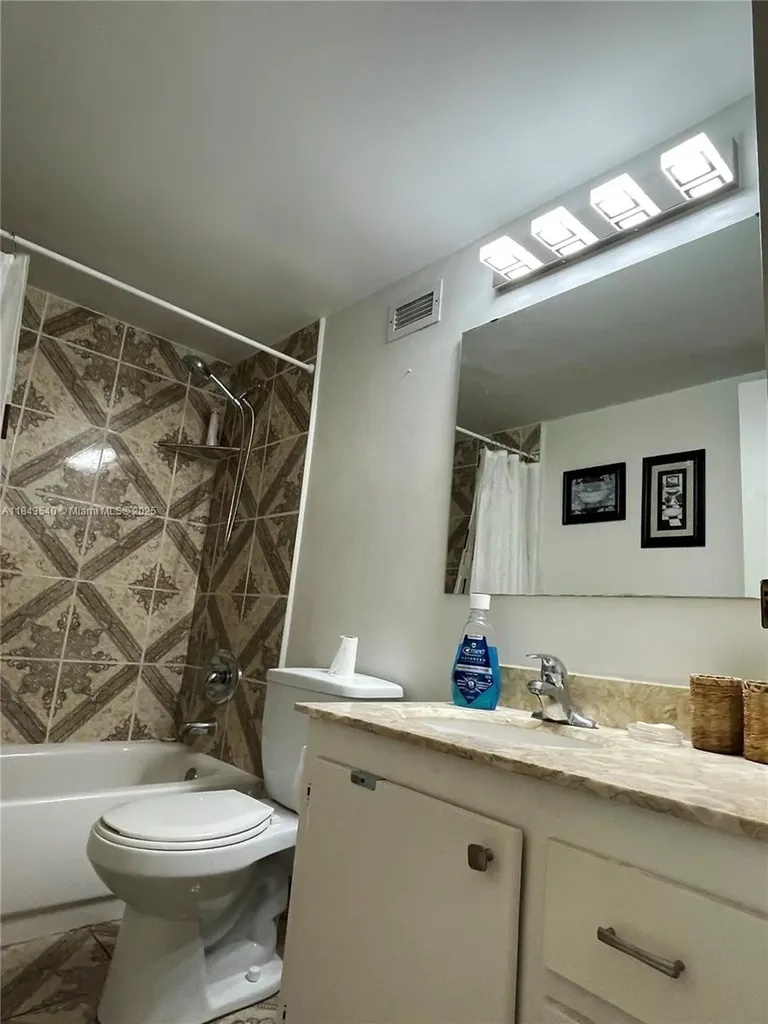 3725 S Ocean Drive Hollywood FL 33019