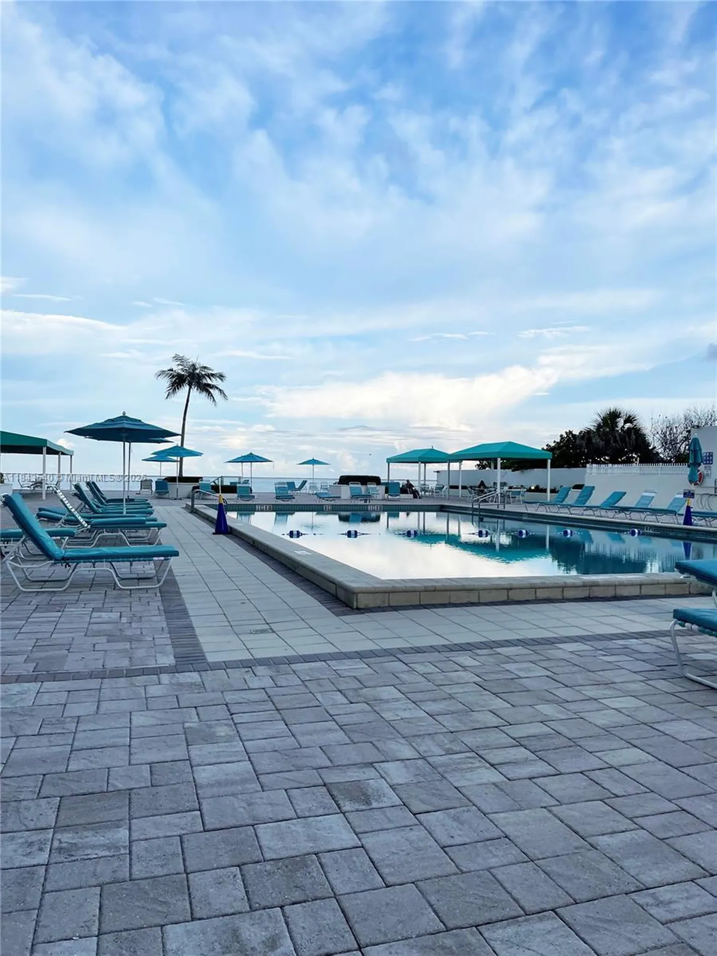 3725 S Ocean Drive Hollywood FL 33019
