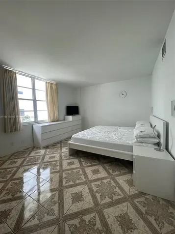 3725 S Ocean Drive Hollywood FL 33019