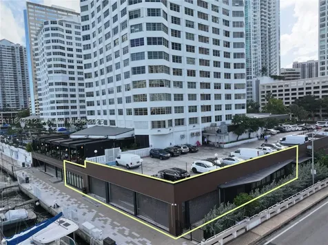 801 Brickell Bay Drive Miami FL 33131
