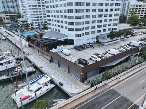 801 Brickell Bay Drive Miami FL 33131