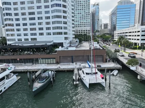 801 Brickell Bay Drive Miami FL 33131