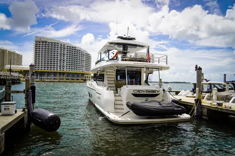 801 Brickell Bay Drive Miami FL 33131