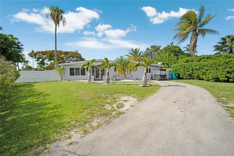 9025 SW 199th Street Cutler Bay FL 33157