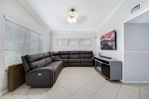 9025 SW 199th Street Cutler Bay FL 33157