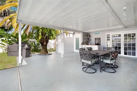 9025 SW 199th Street Cutler Bay FL 33157