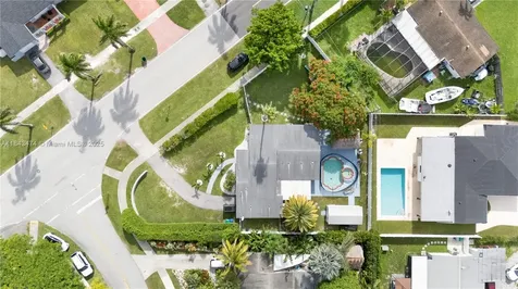 9025 SW 199th Street Cutler Bay FL 33157