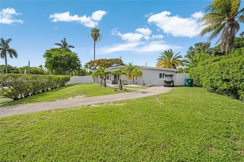 9025 SW 199th Street Cutler Bay FL 33157