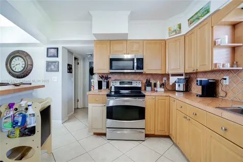 9025 SW 199th Street Cutler Bay FL 33157