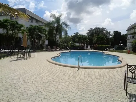 15225 NE 6th Avenue Miami FL 33162