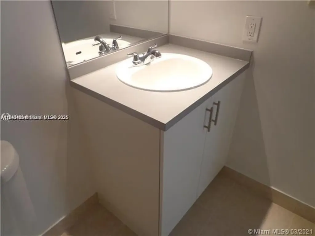 5200 NW 31st Avenue Fort Lauderdale FL 33309