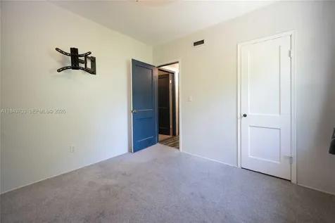 13325 NE 10th Avenue North Miami FL 33161