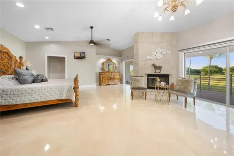 9621 W Calusa Club Drive Miami FL 33186