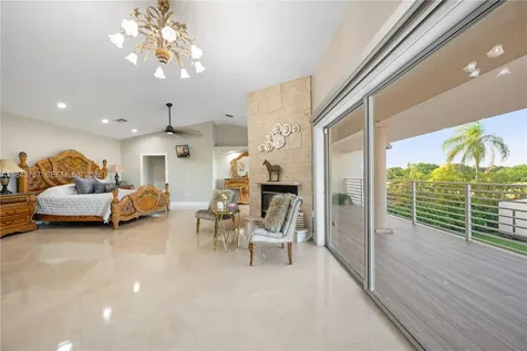 9621 W Calusa Club Drive Miami FL 33186