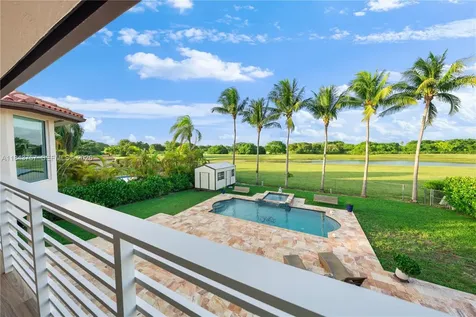 9621 W Calusa Club Drive Miami FL 33186