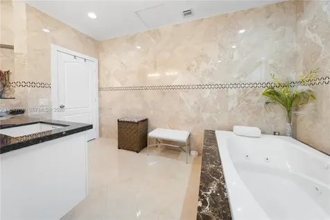 9621 W Calusa Club Drive Miami FL 33186
