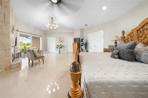 9621 W Calusa Club Drive Miami FL 33186