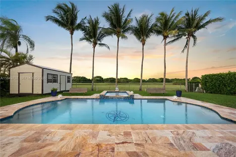 9621 W Calusa Club Drive Miami FL 33186