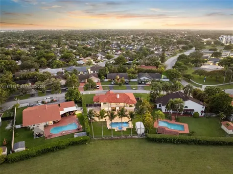 9621 W Calusa Club Drive Miami FL 33186