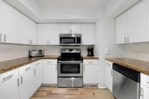 1800 Sunset Harbour Drive Miami Beach FL 33139