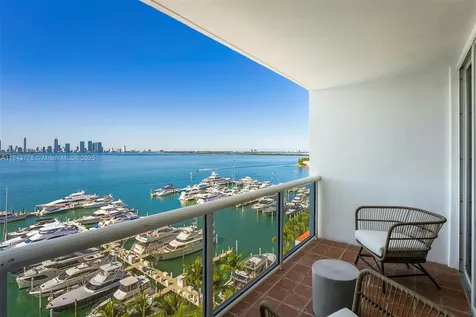 1800 Sunset Harbour Drive Miami Beach FL 33139