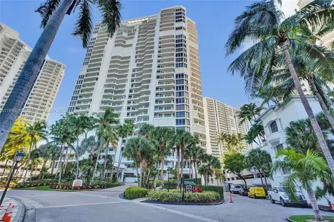 21150 Point Place Aventura FL 33180