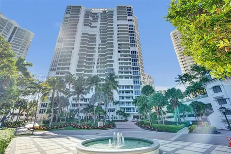 21150 Point Place Aventura FL 33180