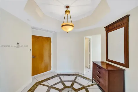 21150 Point Place Aventura FL 33180