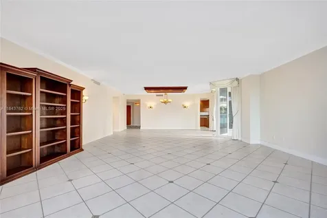 21150 Point Place Aventura FL 33180