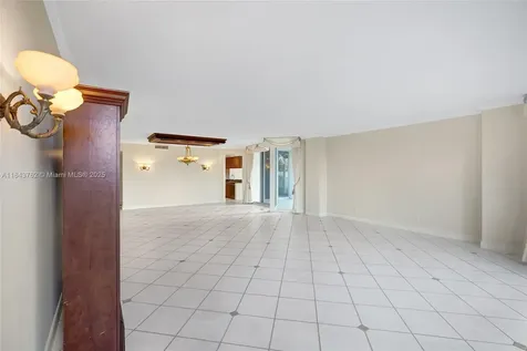 21150 Point Place Aventura FL 33180