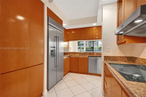 21150 Point Place Aventura FL 33180