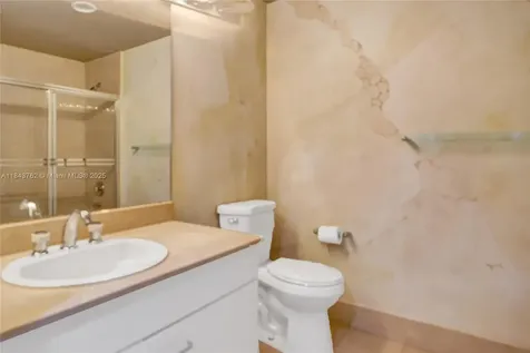 21150 Point Place Aventura FL 33180