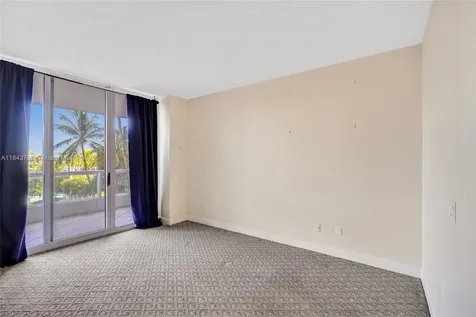 21150 Point Place Aventura FL 33180