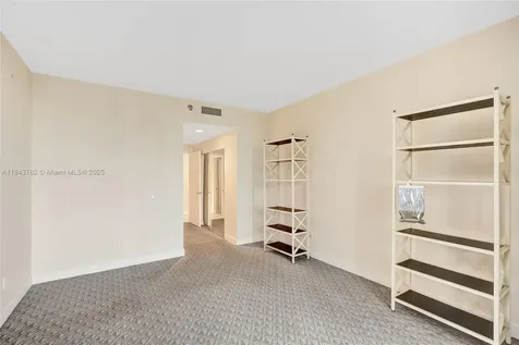 21150 Point Place Aventura FL 33180