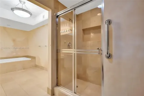 21150 Point Place Aventura FL 33180