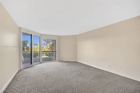 21150 Point Place Aventura FL 33180