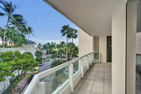 21150 Point Place Aventura FL 33180