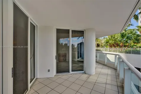 21150 Point Place Aventura FL 33180