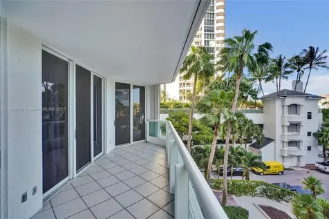 21150 Point Place Aventura FL 33180