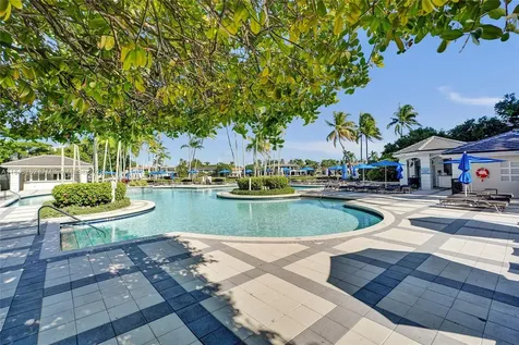 21150 Point Place Aventura FL 33180
