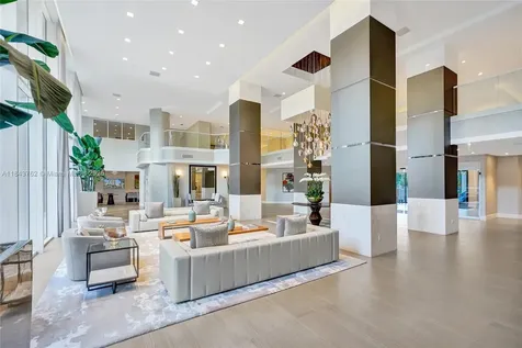 21150 Point Place Aventura FL 33180