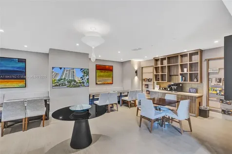 21150 Point Place Aventura FL 33180